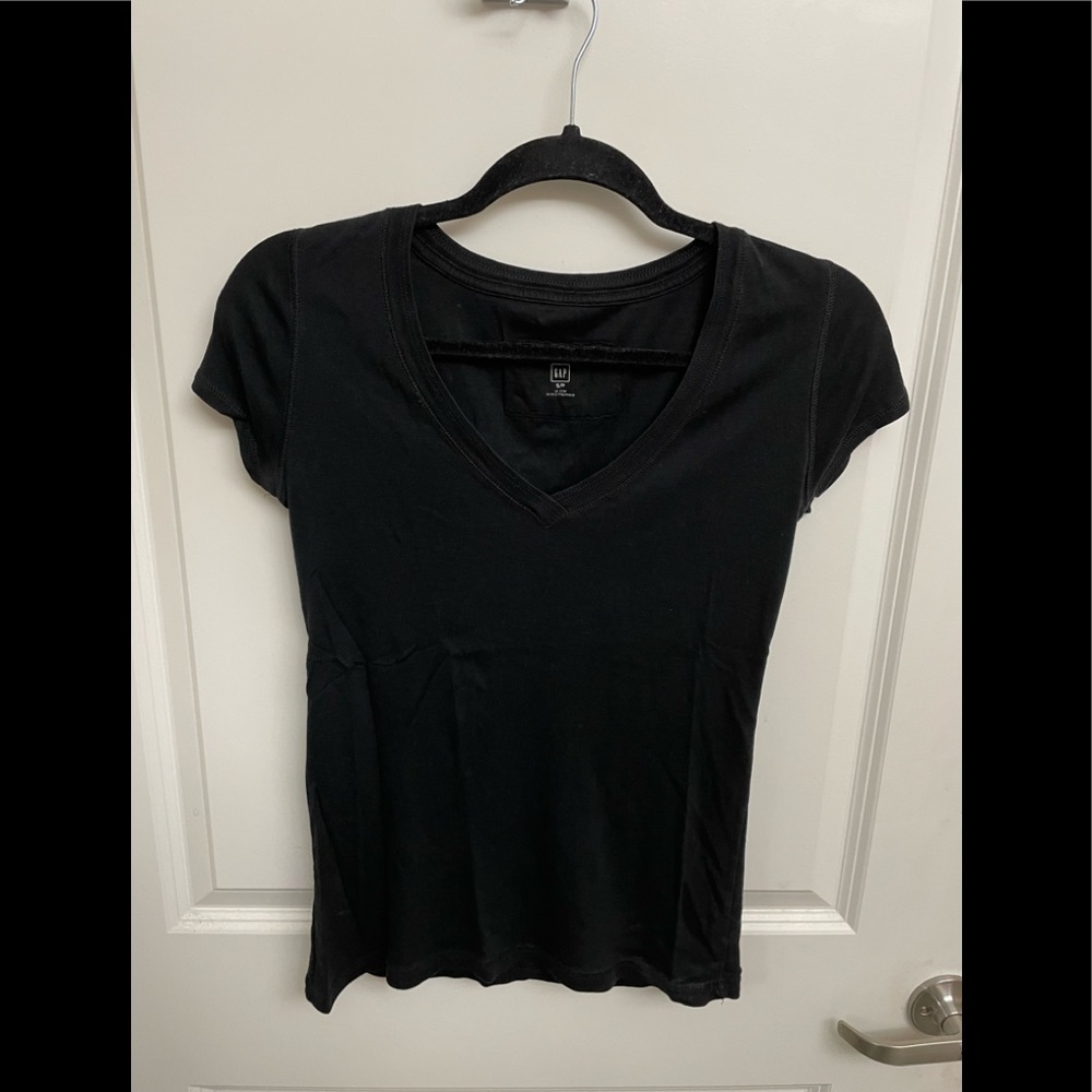 Black t-shirt